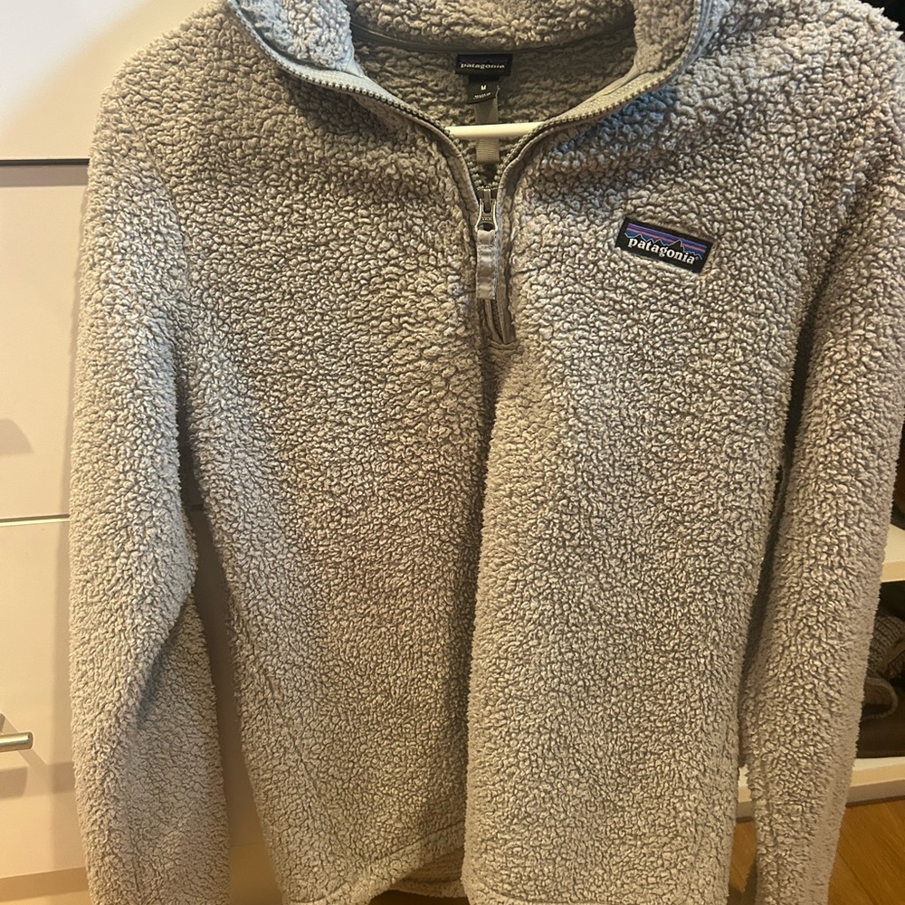 Patagonia medium light gray half zip Fleece Jacket